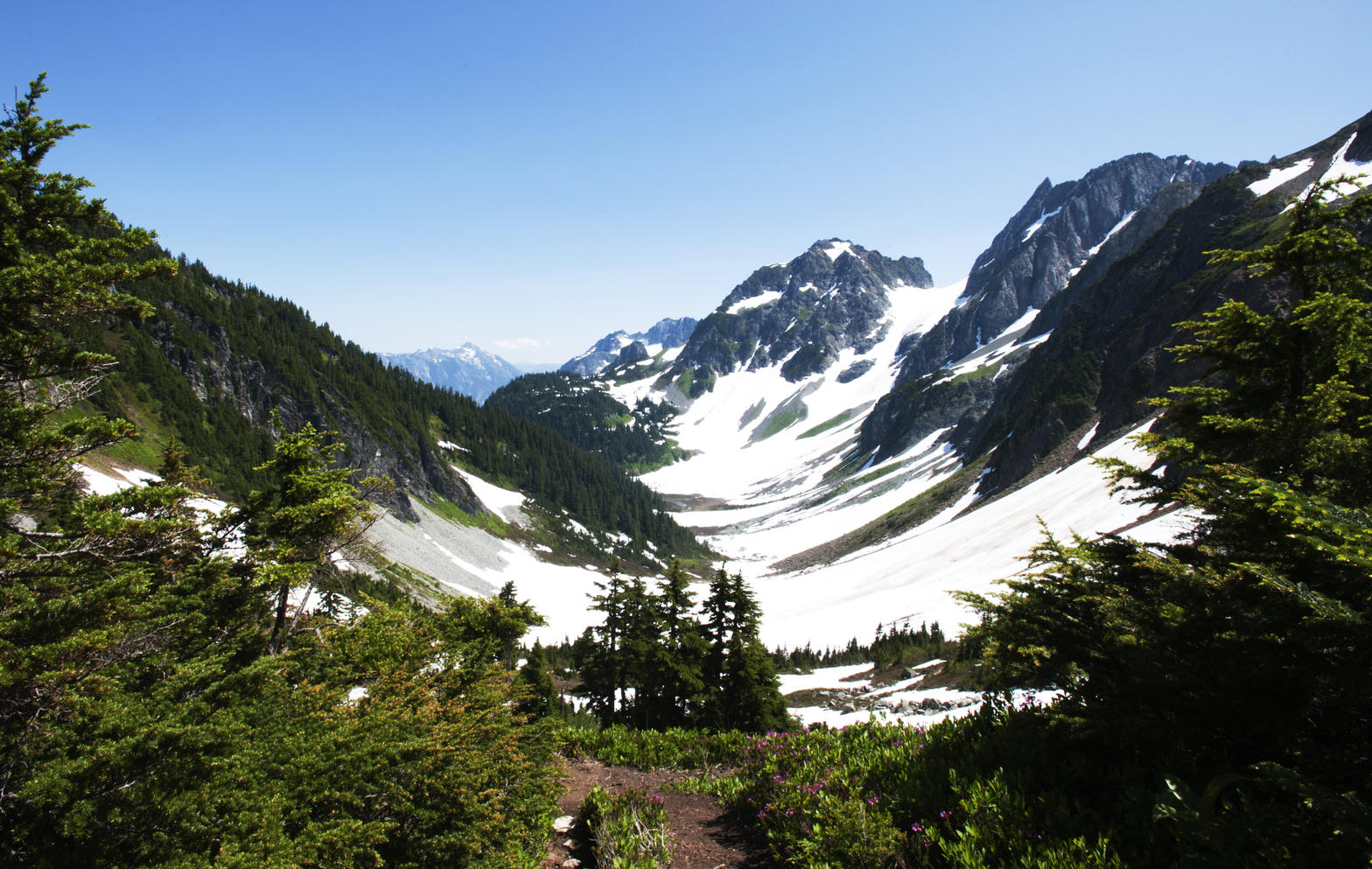 A hanging snowfield in a high cirque