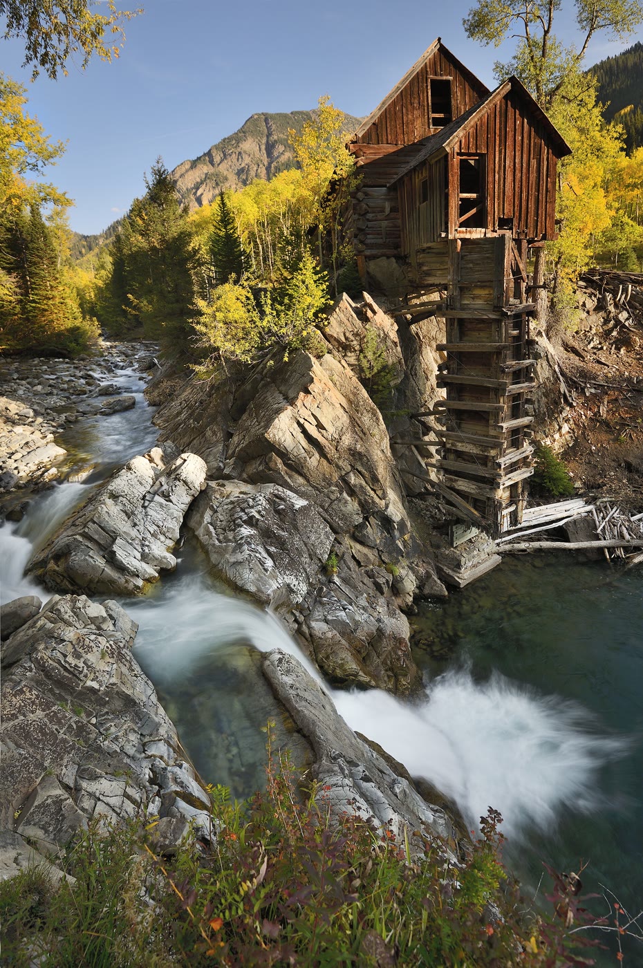 The 1892 powerhouse on the Crystal River outcrop