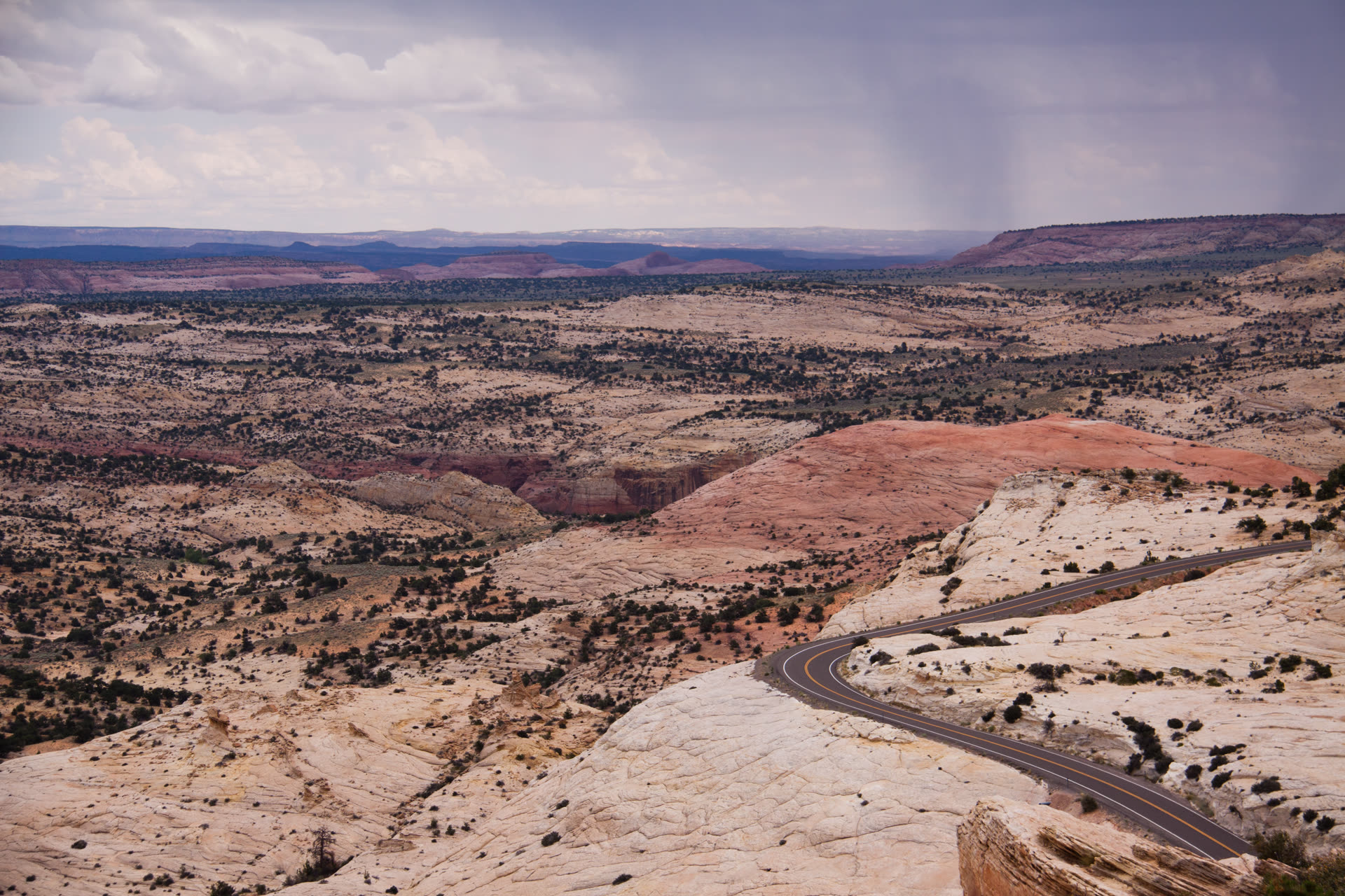 Cliffs and benches of Grand Staircase-Escalante National Monument
