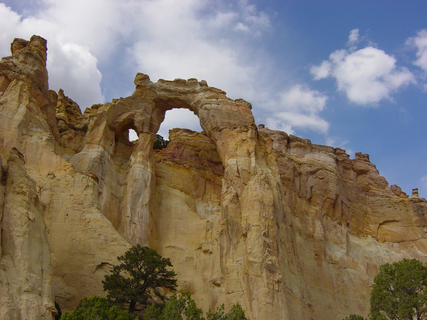 Grosvenor Arch, Utah