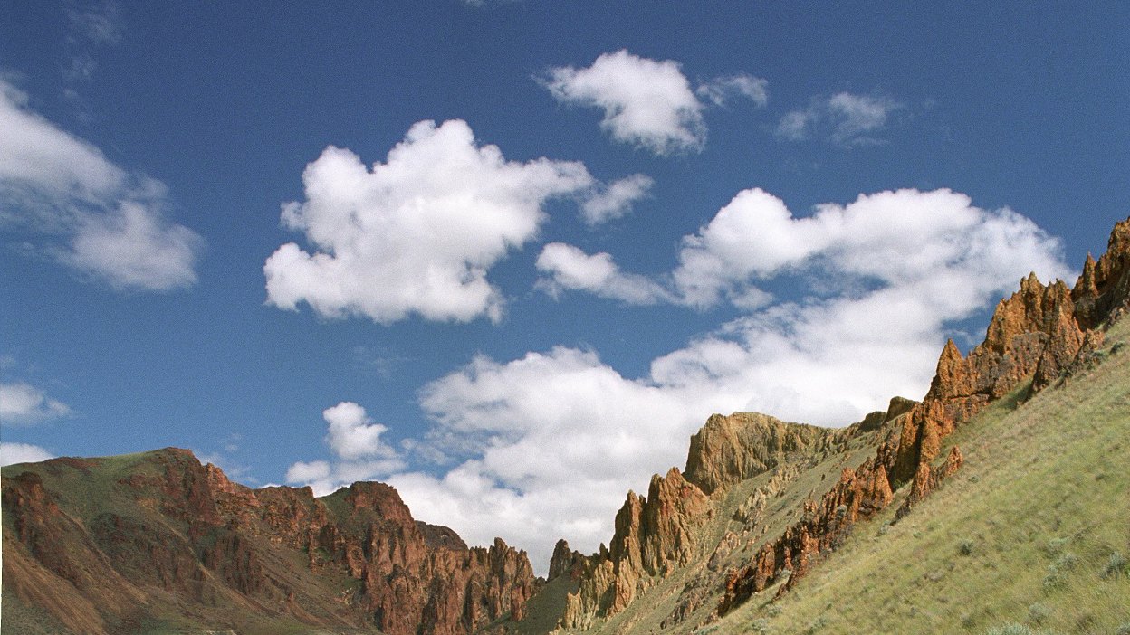 Tuff towers of Leslie Gulch