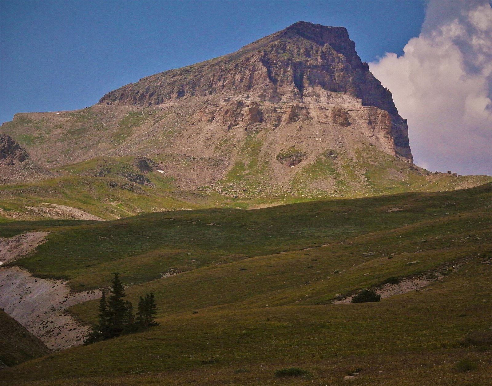 The west wall of Uncompahgre Peak