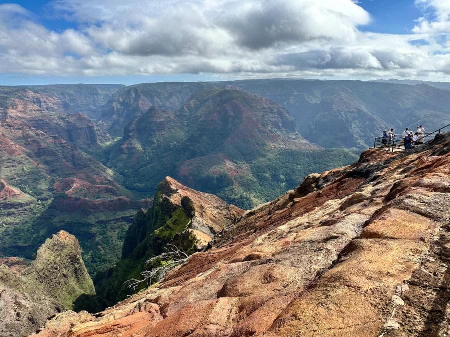 Red basalt ridges from a west-side lookout